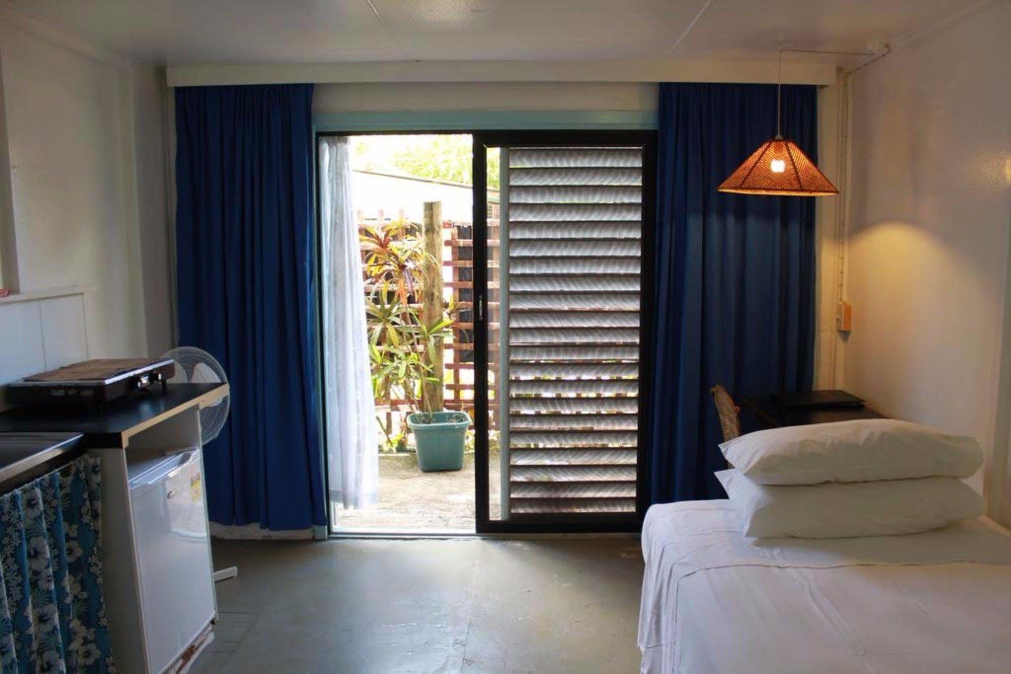 Paradise Inn Avarua Exteriör bild